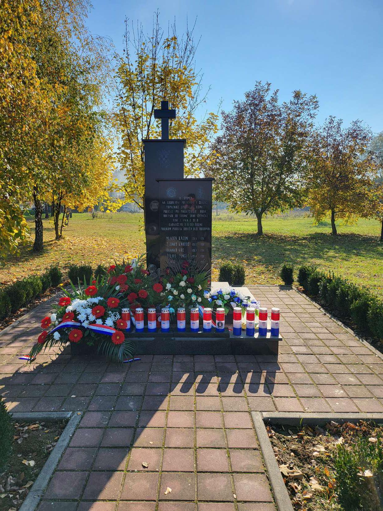 Polaganje vijenaca povodom blagdana Svih svetih